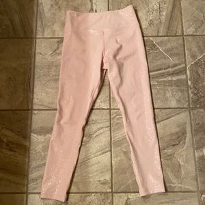 Zyia pink leopard print shimmer size 4 EUC